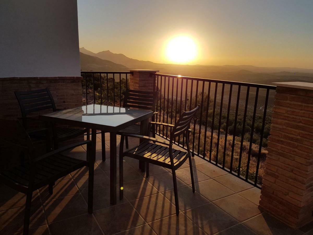 Apartamentos Rurales La Dehesa Del Acebuche 하엔 외부 사진